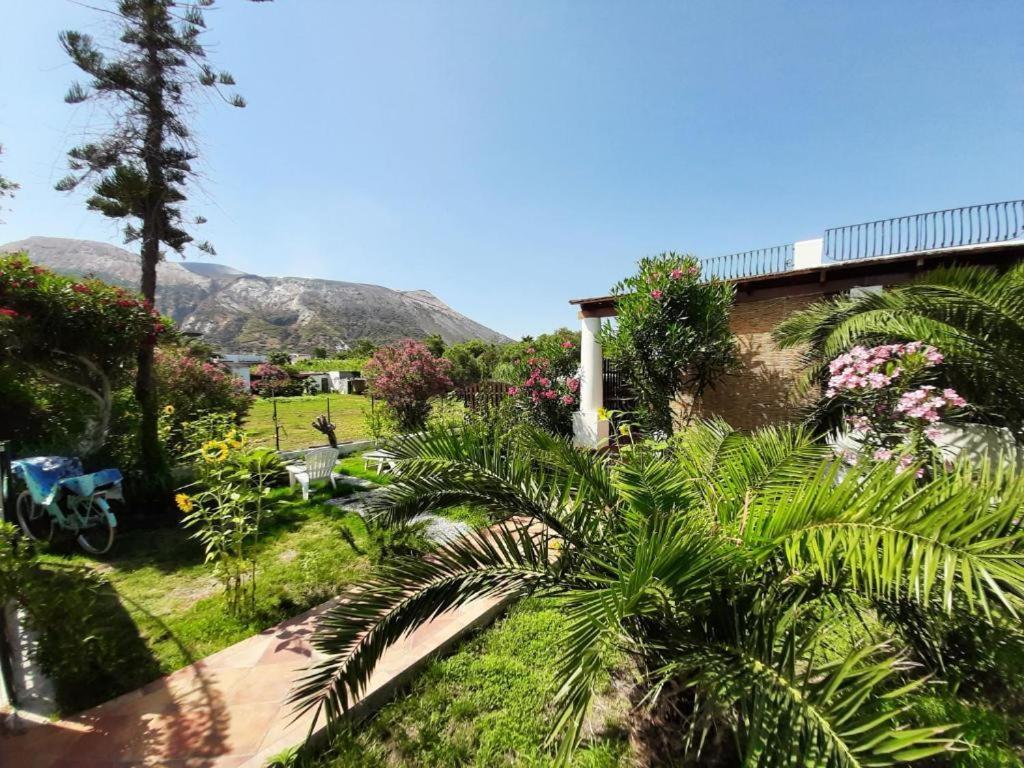 Villa Garden & Sea Vulcano  Esterno foto